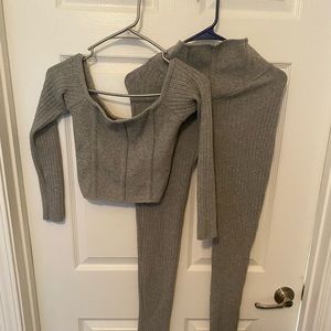 Ribbed off the shoulder cropped top/leggings set